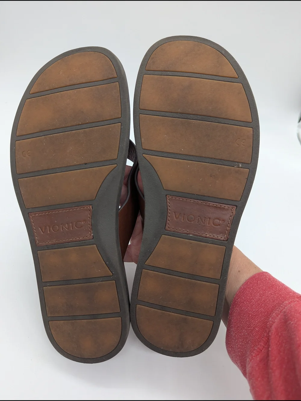 Vionic Elijah Men Brown Leather Supportive Flip Flop Sandals 10 Orthotic Comfort